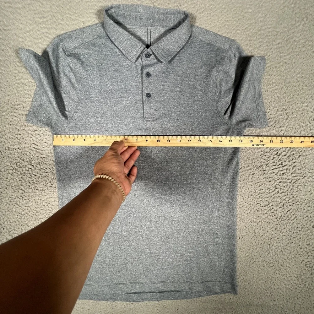 Lululemon Shirt Mens Small Blue Pique‎ Knit Golf Polo Casual Preppy Logo Stretch